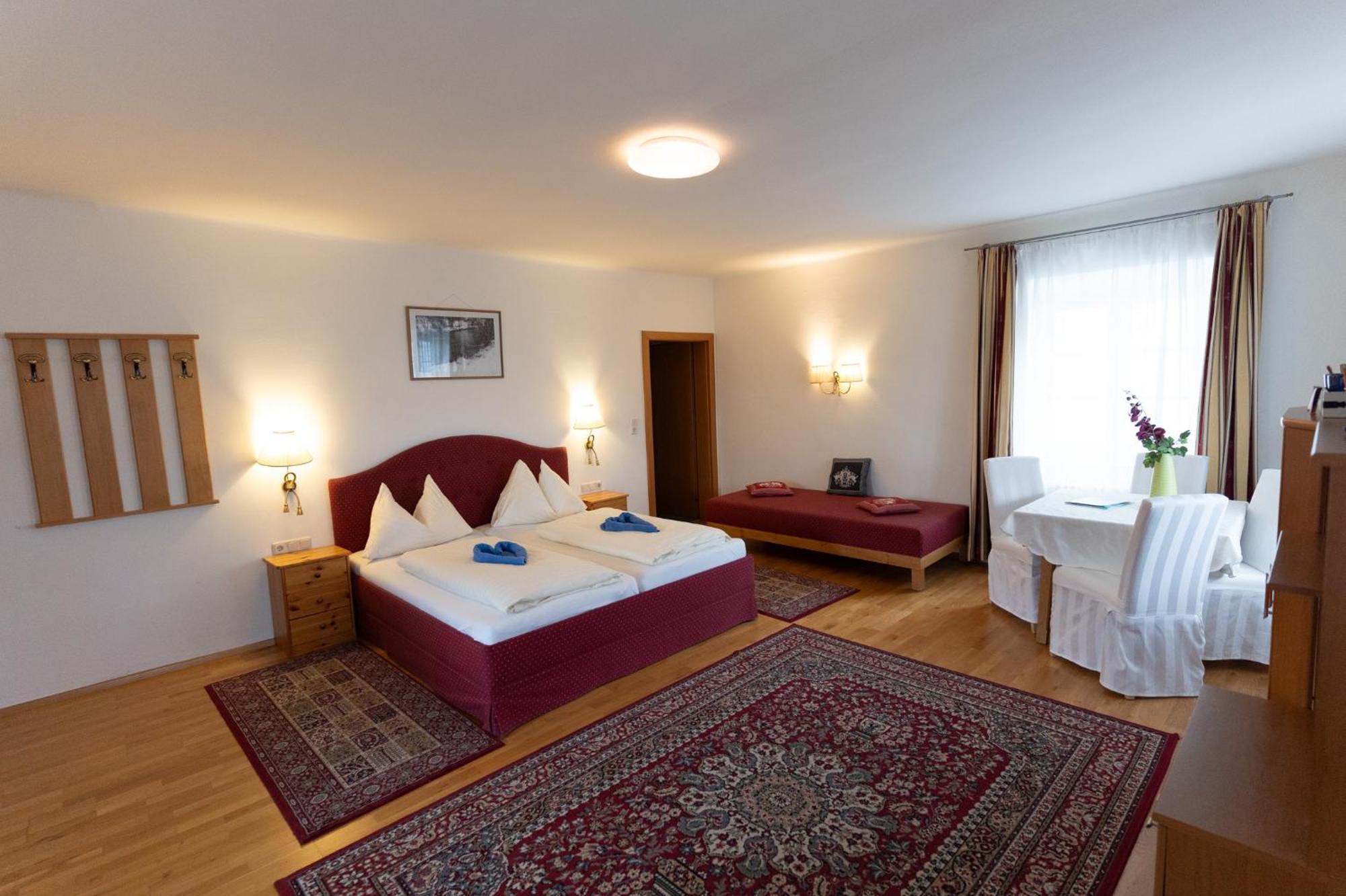 Hotel Pension Kandolf Tamsweg Kültér fotó